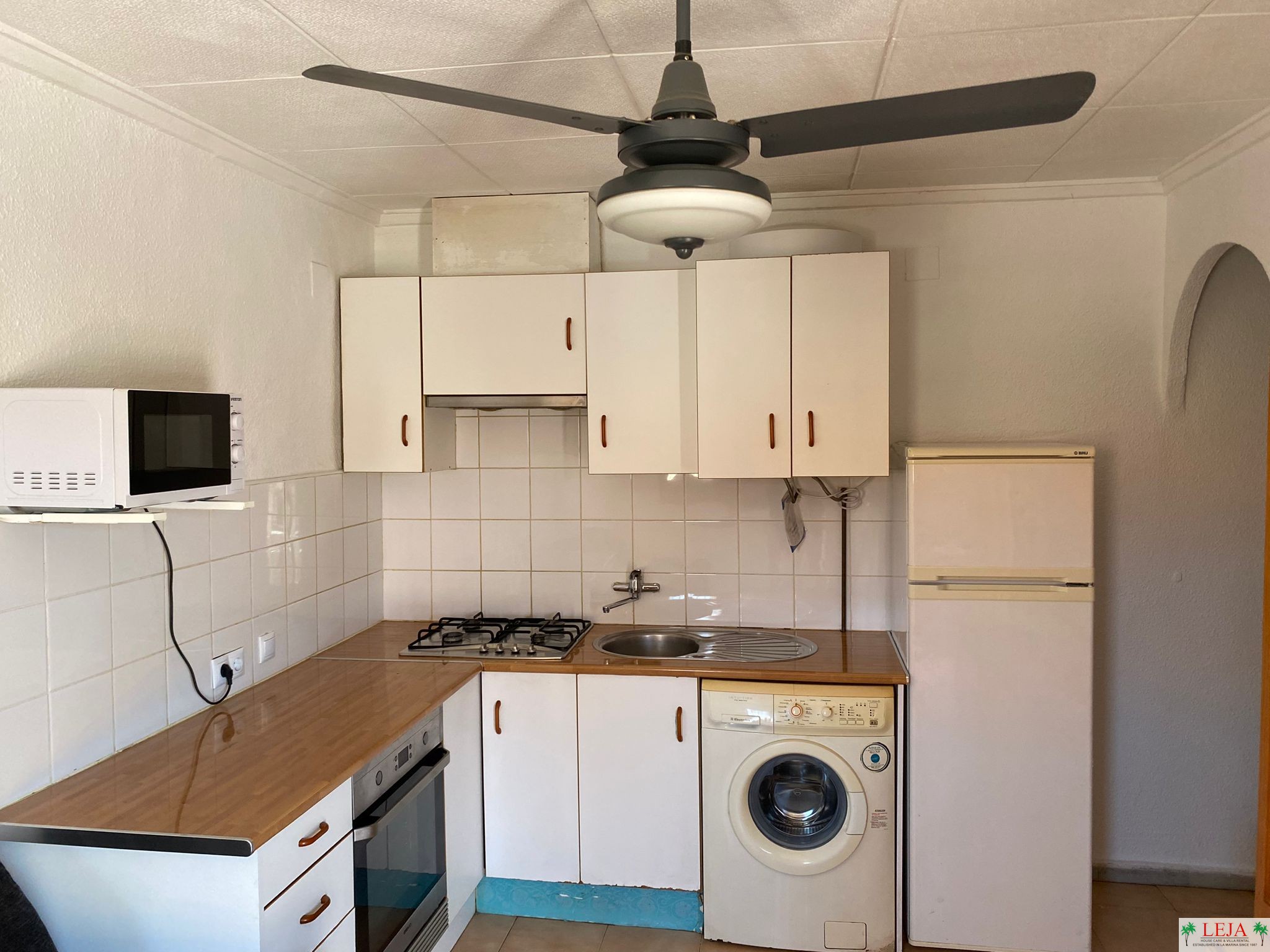 LJ00125 – A Mid terrace 2 Bedroom, 2 bathroom model “Fina” bungalow Sleeps 4