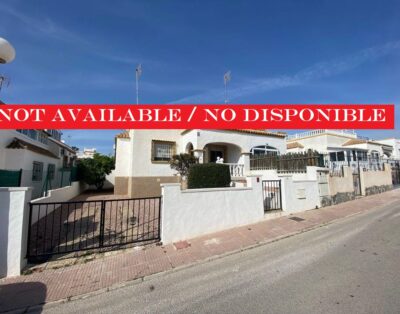 {:en}LJ00118 – A delightful 3 bedroom, 1 bathroom quad property model “Julia” – Sleeps 6{:}{:es}LJ00118 – Una encantadora propiedad cuádruple de 3 dormitorios y 1 baño modelo “Julia” – Capacidad para 6 personas{:}