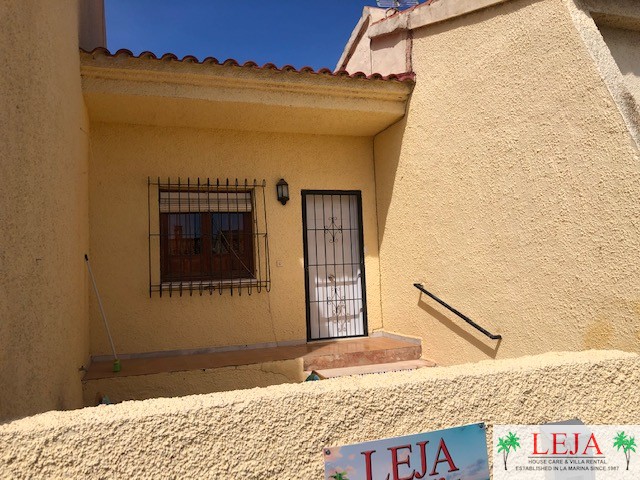 LJ00126 – A comfortable mid terrace 1 Bedroom bungalow (Sleeps 2)