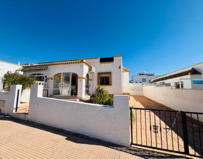 LJ00135 – A 2 Bedroom Quad property in excellent location opposite Consum square commercial area & 2 minute walk to the “Grey area” – Sleeps 4