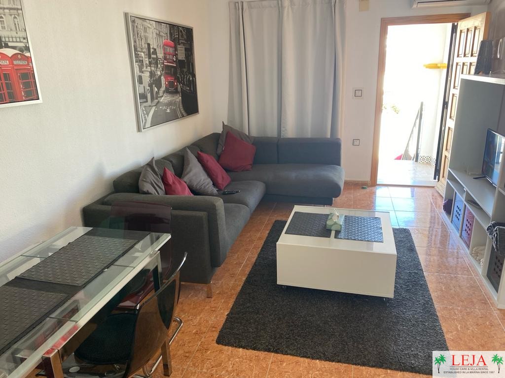 LJ00101 – A Beautifully presented 3 bedroom,1 bathroom Quad property offering a modern furnishings, large solarium with glazed in summer house