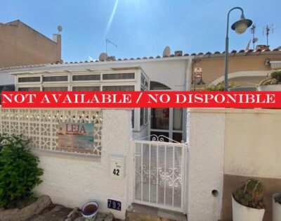 LJ00120 – A cosy reformed 1 bedroom, 1 bathroom “Josefina” property close to amenities located on Parque Danubio