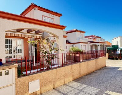 LJ00122 – A beautifully decorated modern 3 bedroom 2 bathroom property, WIFI, shared pool – Sleeps 6