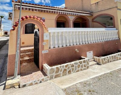 LJ00130 – A beautiful end terrace reformed “Fina” model property in a good location – Sleeps 4